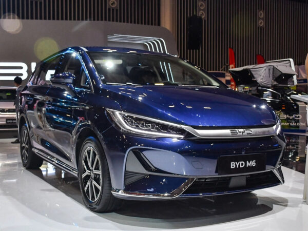 BYD M6 - Ảnh 2